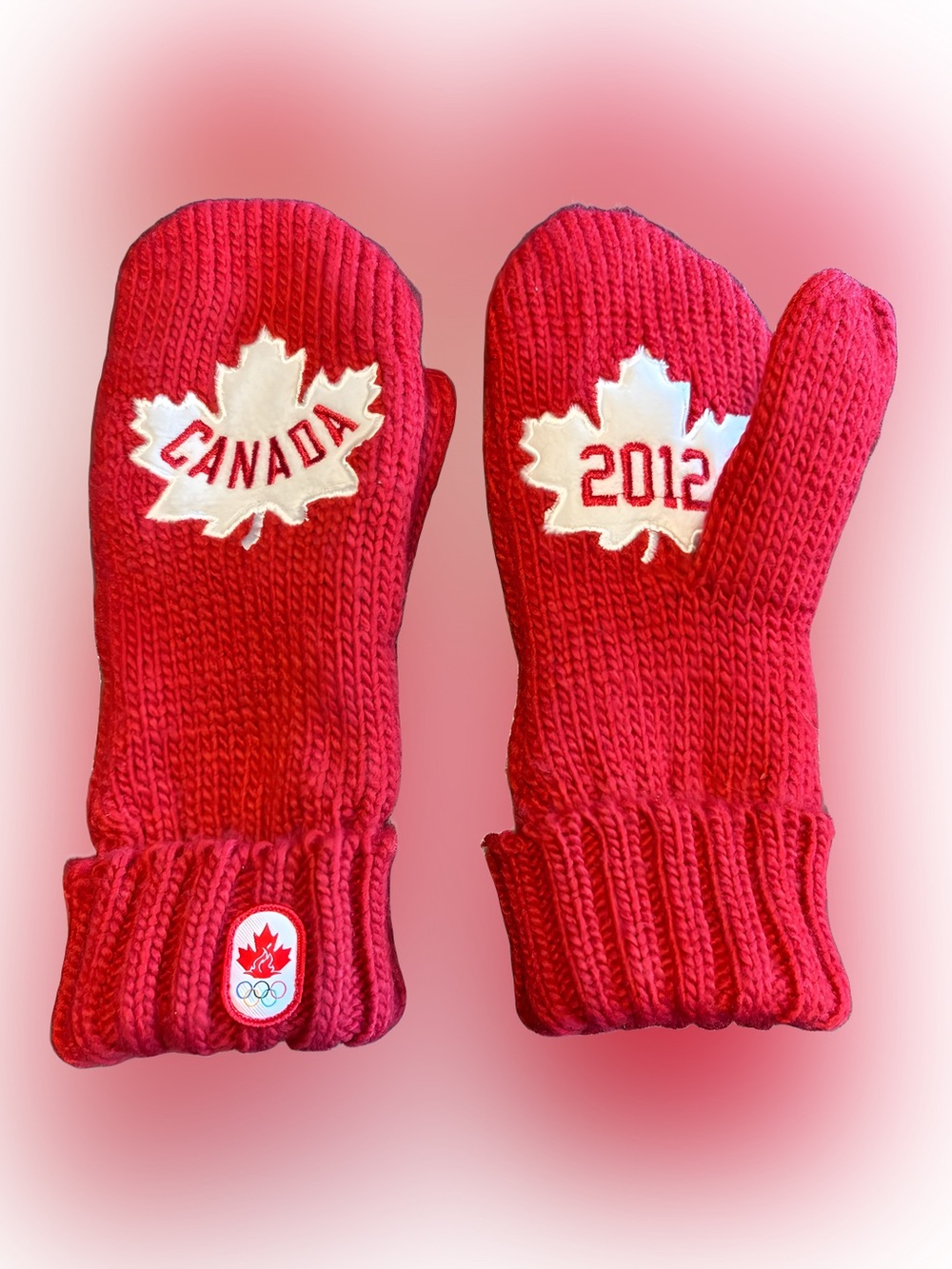 Rare 2012 Canadian Olympics Knit Mittens
